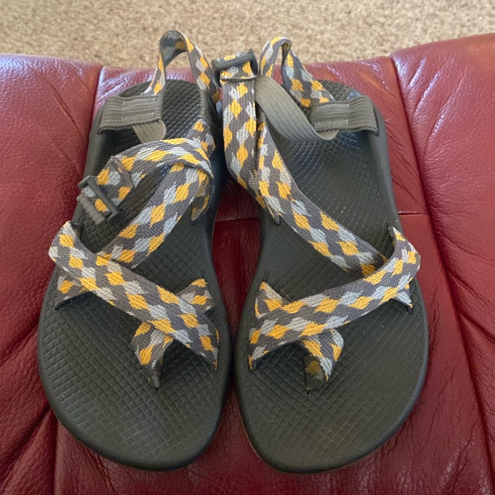 Chaco Sandals 8 Almost New Condition!